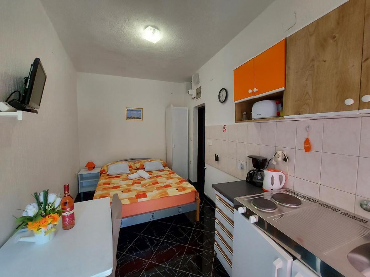 Appartamento Dalibor Senj  Esterno foto